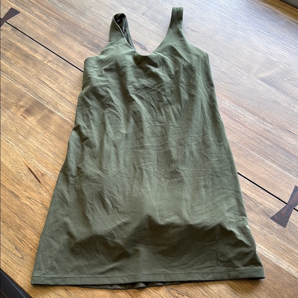 Athleta Transcend Dress in Olive Green size S - Picture 2 of 4